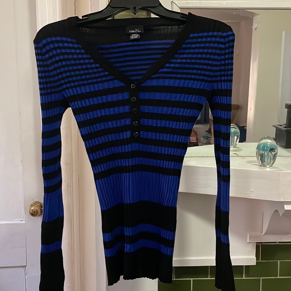 Rue 21 Sweater!